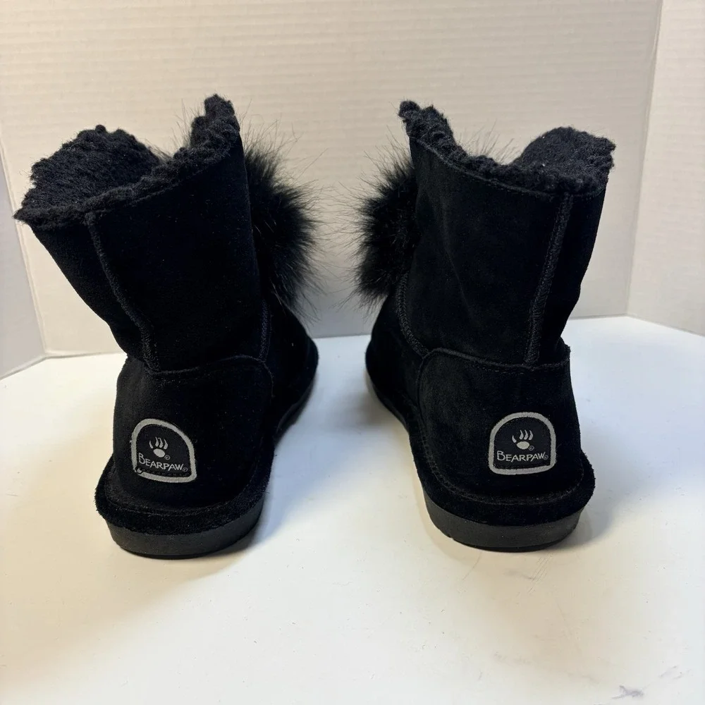 Bearpaw Black Suede Fur Pom Pom‎ Cozy Boots Size 8